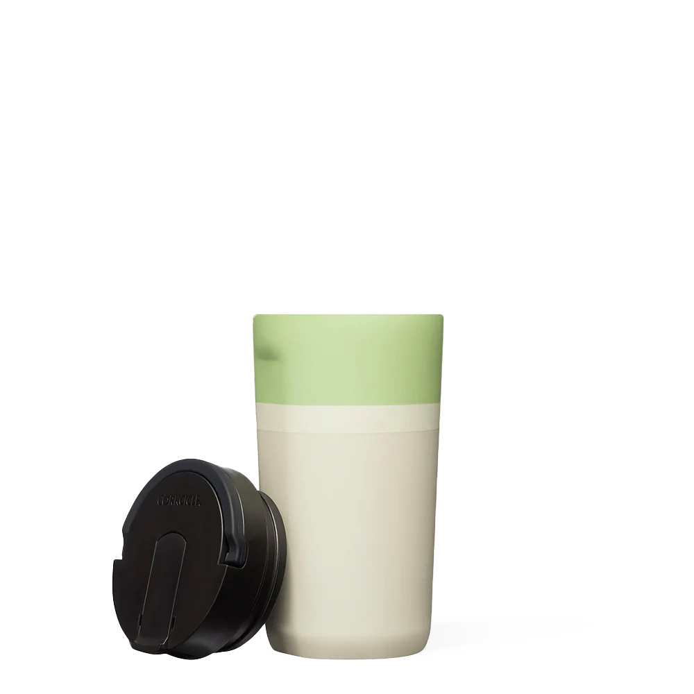 star-warstm-kids-cup-i6 0b29a0bde323--grogu-kids-cup-product-lid-off.png
